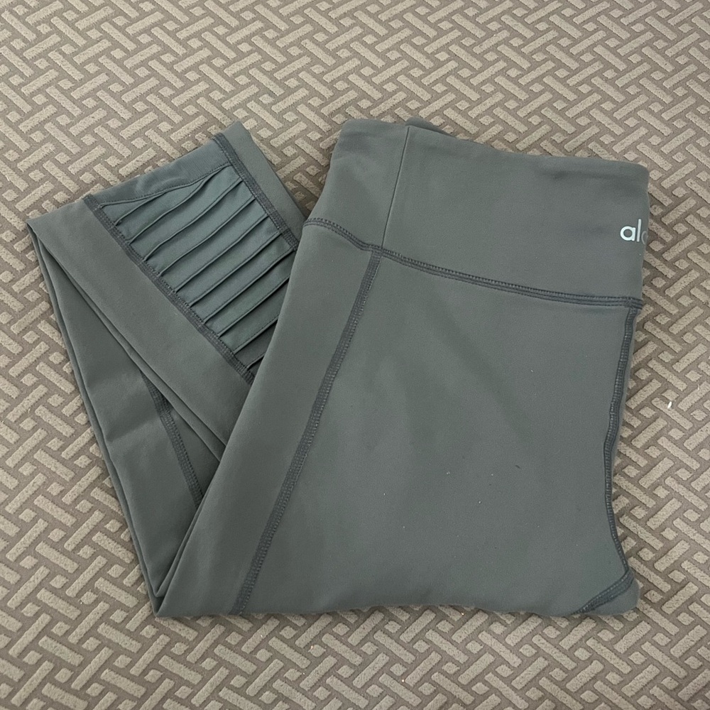 GUC Alo Gray Moto Leggings